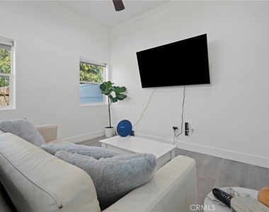 1476 Kenneth - Photo Thumbnail 5