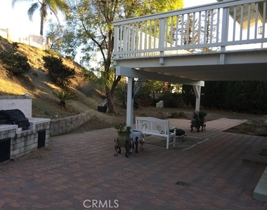 2849 N Rustic Gate - Photo Thumbnail 15