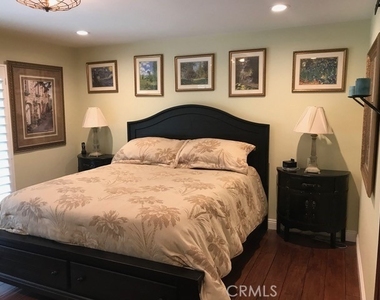 2849 N Rustic Gate - Photo Thumbnail 10