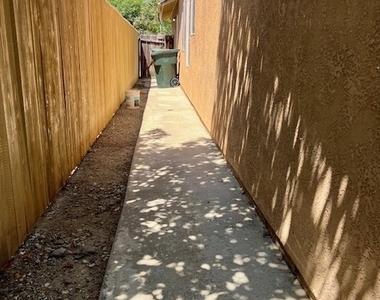 1254 Scenic View St - Photo Thumbnail 24