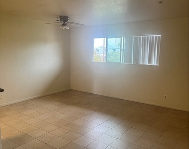 1015 N Parton - Photo Thumbnail 11