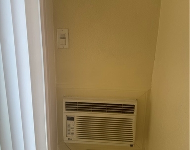 1015 N Parton - Photo Thumbnail 19