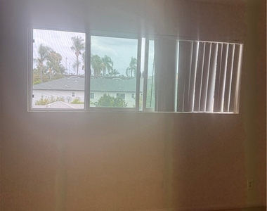 1015 N Parton - Photo Thumbnail 7