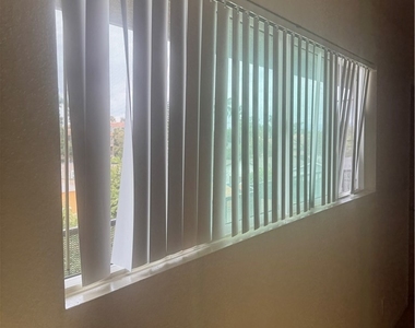 1015 N Parton - Photo Thumbnail 6