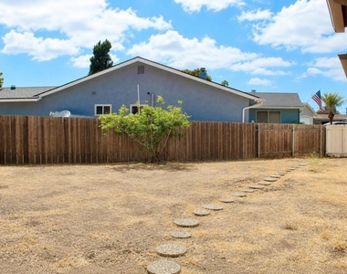 1135 Myra Avenue - Photo Thumbnail 19