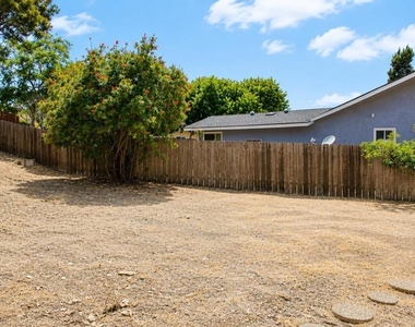 1135 Myra Avenue - Photo Thumbnail 18
