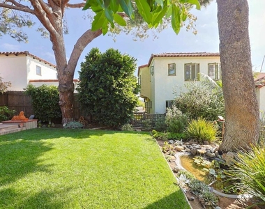 1027 Adella - Photo Thumbnail 36
