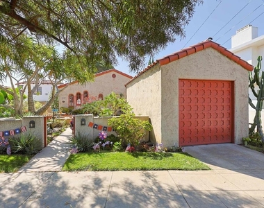 1027 Adella - Photo Thumbnail 64