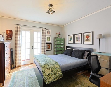 1027 Adella - Photo Thumbnail 16