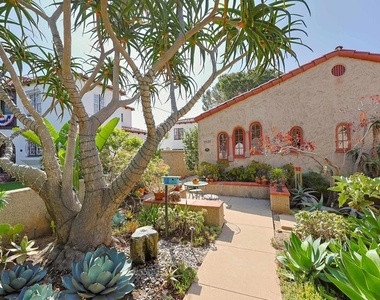 1027 Adella - Photo Thumbnail 54