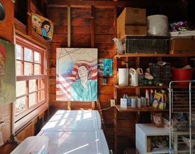 1027 Adella - Photo Thumbnail 57