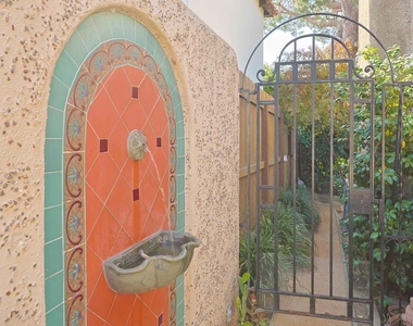 1027 Adella - Photo Thumbnail 58