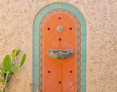 1027 Adella - Photo Thumbnail 59