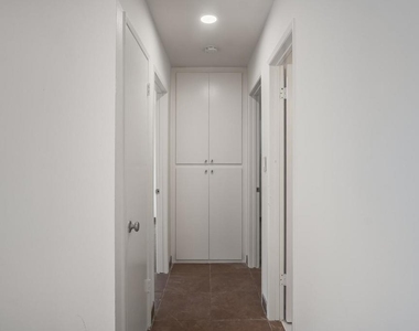 737 N Alda Drive - Photo Thumbnail 8