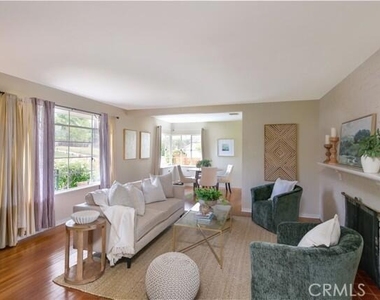 1678 Midwick Drive - Photo Thumbnail 4