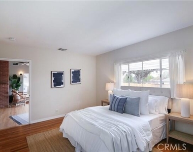 1678 Midwick Drive - Photo Thumbnail 13