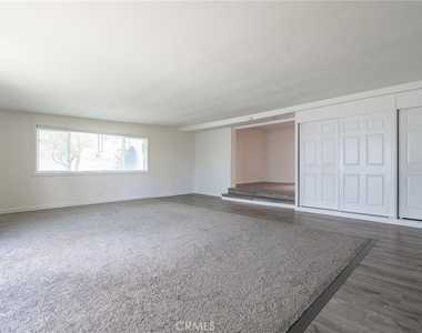 3518 W Orange Avenue - Photo Thumbnail 8