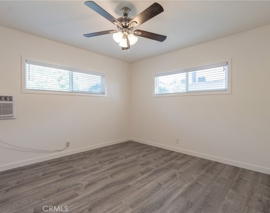 3518 W Orange Avenue - Photo Thumbnail 15