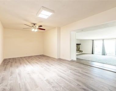 3518 W Orange Avenue - Photo Thumbnail 5