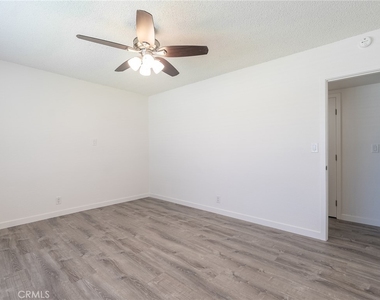 3518 W Orange Avenue - Photo Thumbnail 10