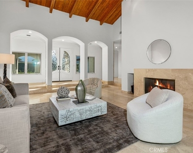 72020 Palm Crest Dr - Photo Thumbnail 6