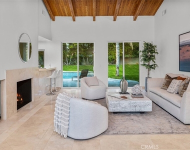 72020 Palm Crest Dr - Photo Thumbnail 4