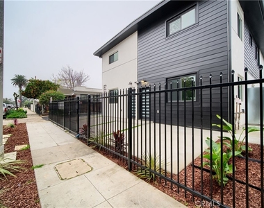 2011 S 8th Avenue - Photo Thumbnail 19