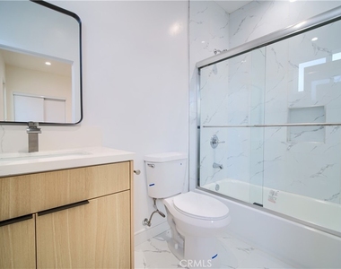 259 S Avenue 54 - Photo Thumbnail 9