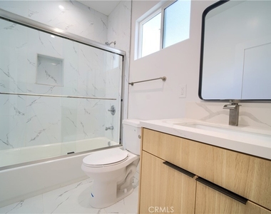 259 S Avenue 54 - Photo Thumbnail 11