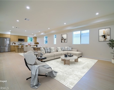 257 S Avenue 54 - Photo Thumbnail 2