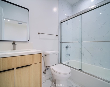 257 S Avenue 54 - Photo Thumbnail 12