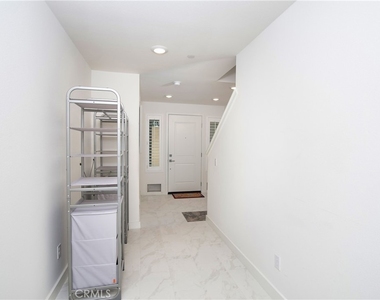 1523 Doheny - Photo Thumbnail 6