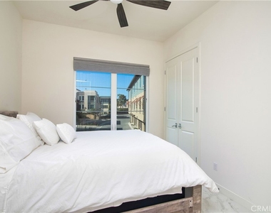 1523 Doheny - Photo Thumbnail 16