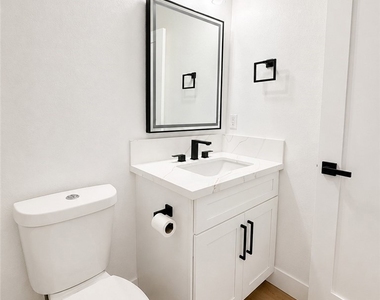 617 Acacia - Photo Thumbnail 9