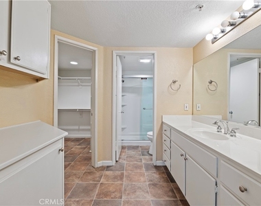 2800 Keller Drive - Photo Thumbnail 7
