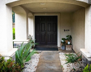 1648 Bluestone - Photo Thumbnail 2