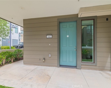 142 Sawbuck - Photo Thumbnail 2