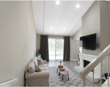 902 Creekside - Photo Thumbnail 2