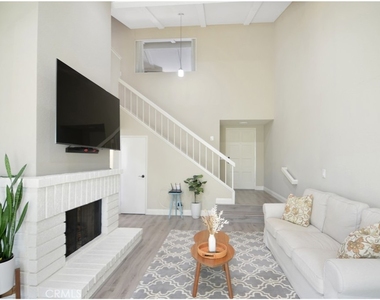 902 Creekside - Photo Thumbnail 3