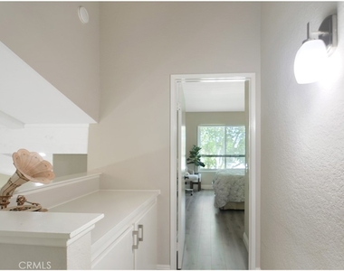 902 Creekside - Photo Thumbnail 14