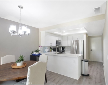 902 Creekside - Photo Thumbnail 6