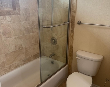 30902 Club House Drive - Photo Thumbnail 18