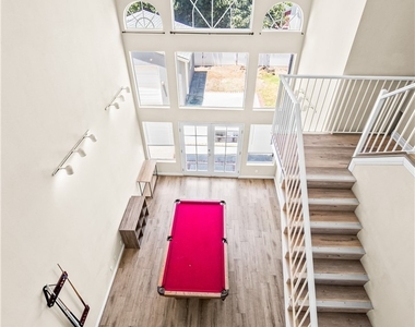 542 N Waverly Street - Photo Thumbnail 39