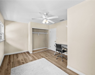 542 N Waverly Street - Photo Thumbnail 25
