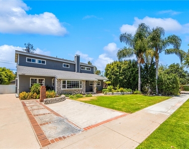 542 N Waverly Street - Photo Thumbnail 1