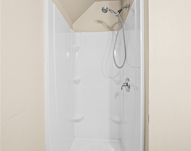 542 N Waverly Street - Photo Thumbnail 20