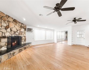 1231 E Mayfair Avenue - Photo Thumbnail 6