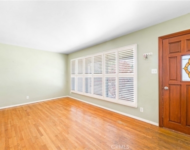 1231 E Mayfair Avenue - Photo Thumbnail 2