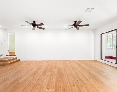 1231 E Mayfair Avenue - Photo Thumbnail 8