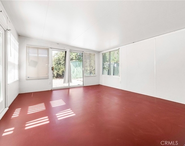 1231 E Mayfair Avenue - Photo Thumbnail 9